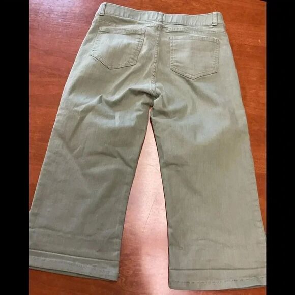 EUC Rafaella Green Jean Capris Size 6 ❤️🌻 #SS6 - Picture 3 of 6